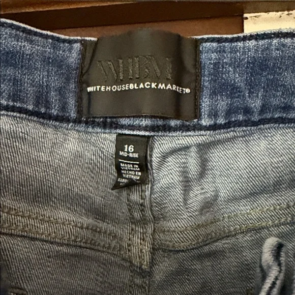 White House Black Market Flare Jeans in Blue - Picture 2 of 3